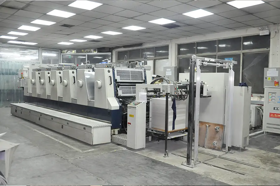 wuhan nice packaging - 6 Color Printing Machine (Komori)